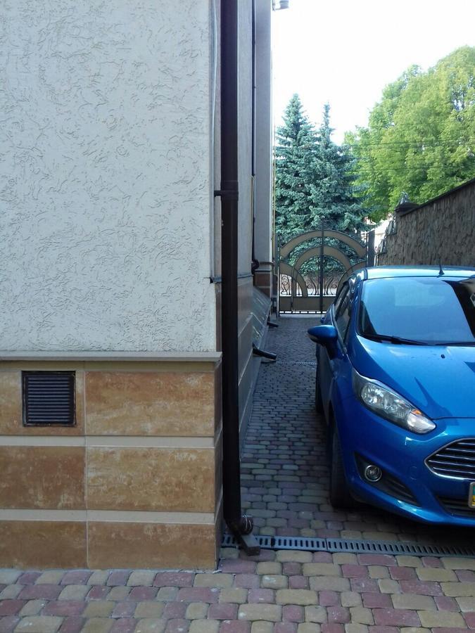 Дворівневі Апартаменти Antique Ternópil Exterior foto